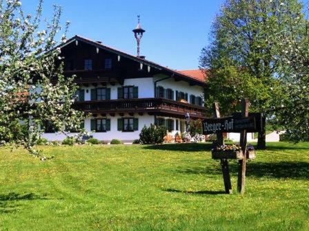 Hôtel Berger-Hof à Grabenstätt Extérieur photo